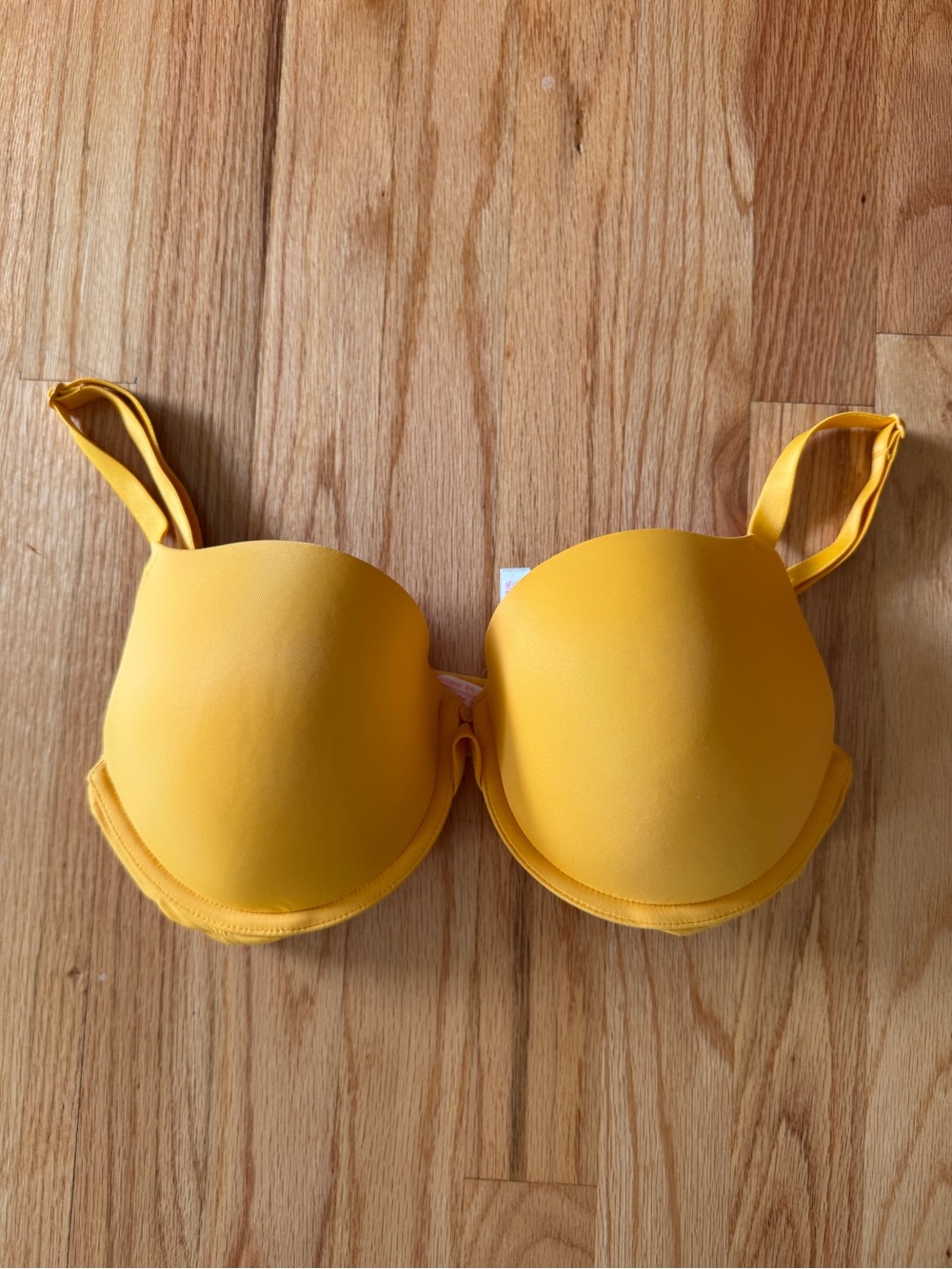 PINK Victoria's Secret  Wear Everywhere  Lightly lined Yellow T-Shirt Bra 34DD